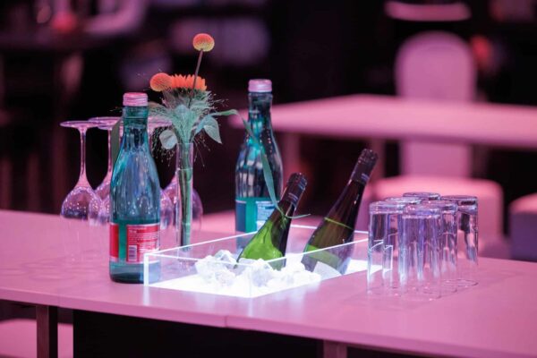Stehtisch/Esstisch Niro mit Eiswanne beleuchtet – Bild 3